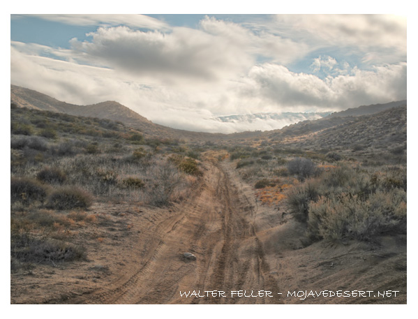 Old Spanish Trail going south leading up to the edge of the west valley of the Cajon Pass
